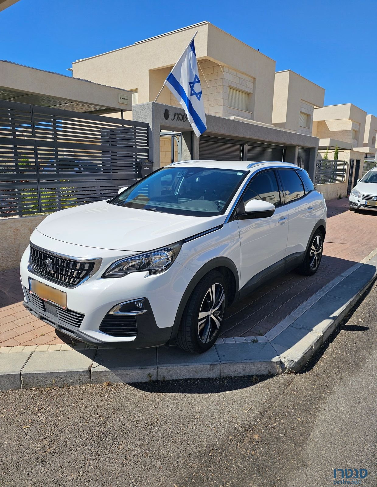 2017' Peugeot 3008 פיג'ו photo #1