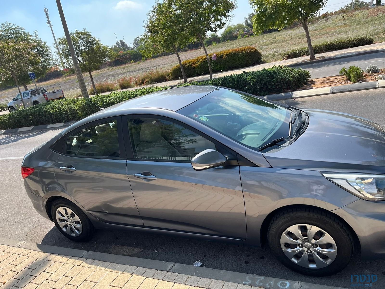 2017' Hyundai i25 יונדאי photo #3