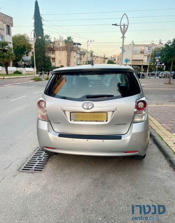 2010' Toyota Verso טויוטה ורסו photo #4