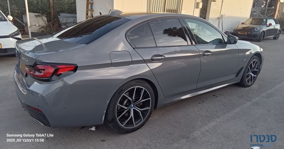 2022' BMW 5 Series ב מ וו סדרה 5 photo #2