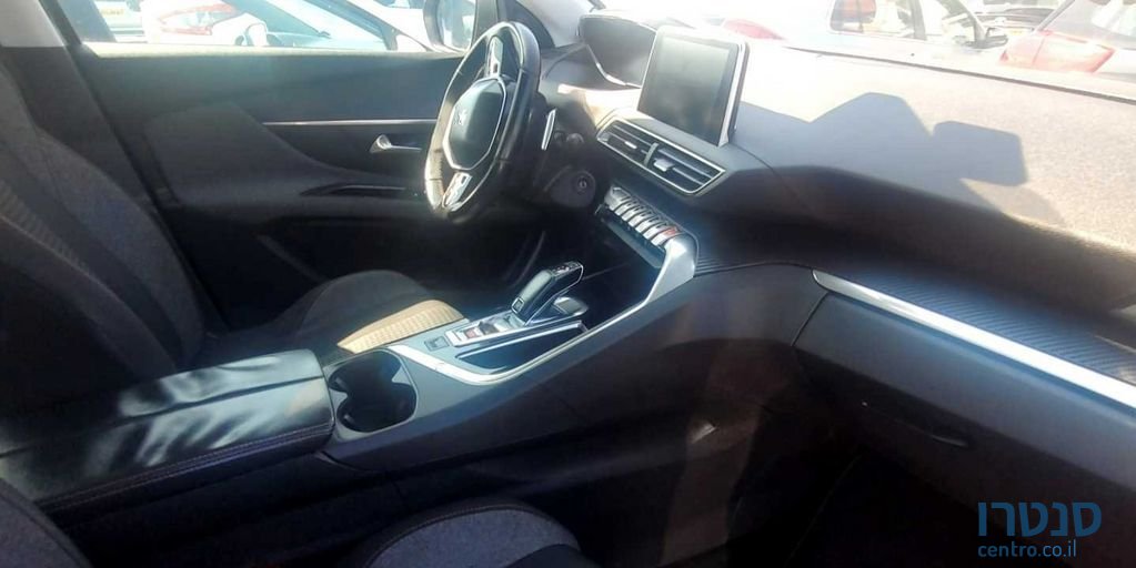 2017' Peugeot 3008 פיג'ו photo #1