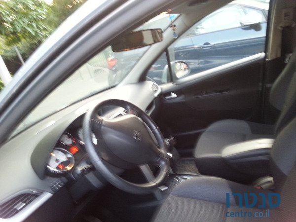 2011' Peugeot 207 photo #4