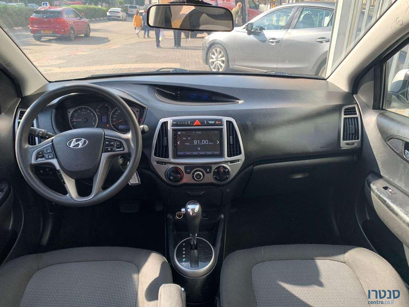 2014' Hyundai i20 יונדאי photo #1