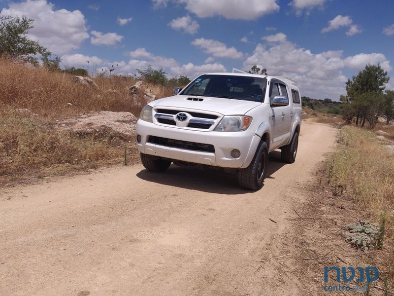 2008' Toyota Hilux 4x4 טויוטה היילקס ויגו photo #1