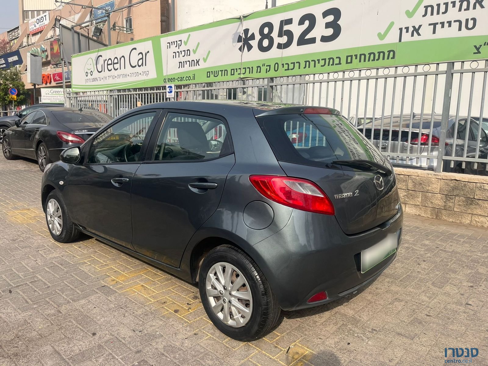 2012' Mazda 2 photo #5