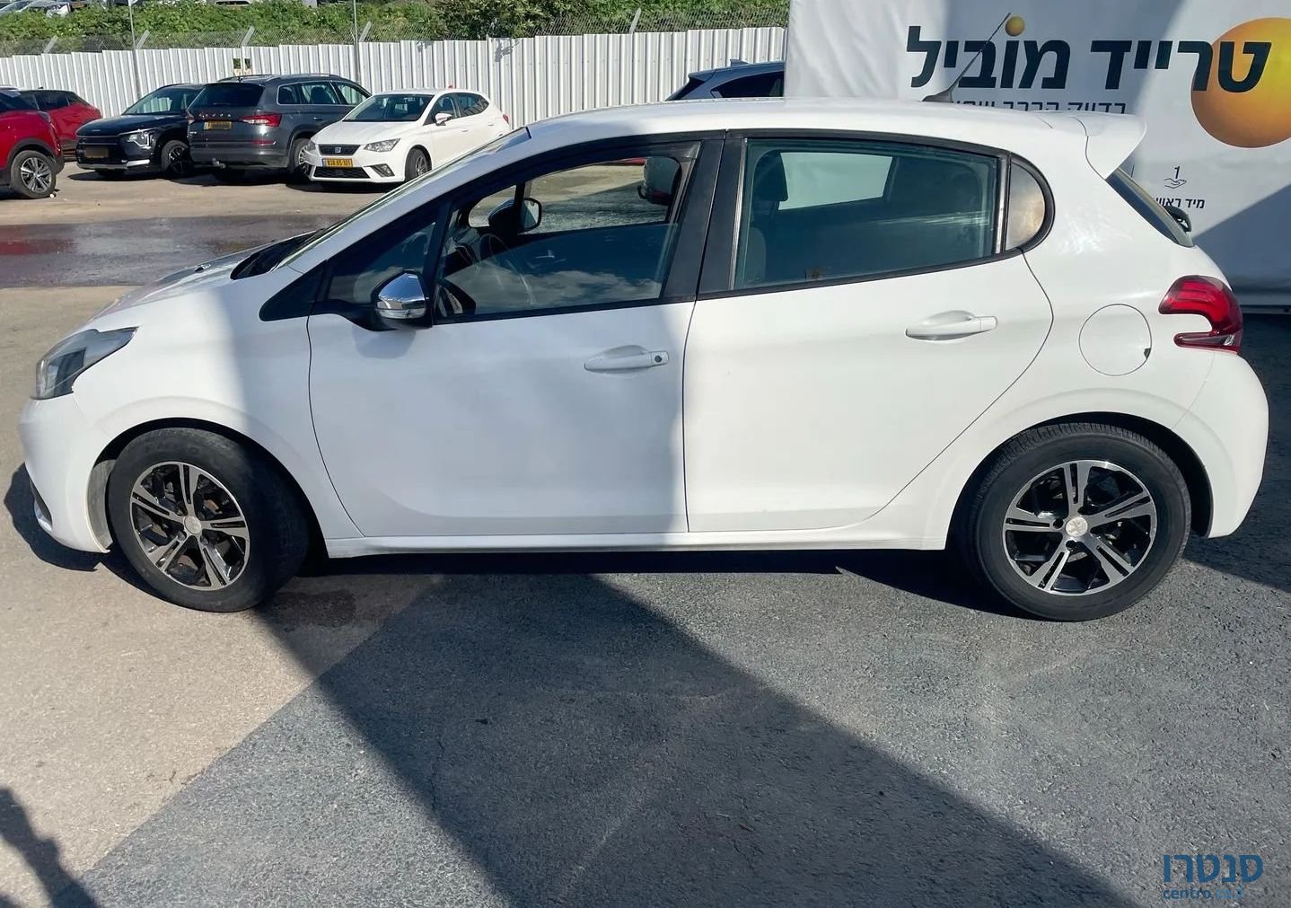 2020' Peugeot 208 פיג'ו photo #4