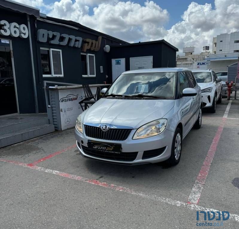 2015' Skoda Fabia סקודה פאביה photo #2