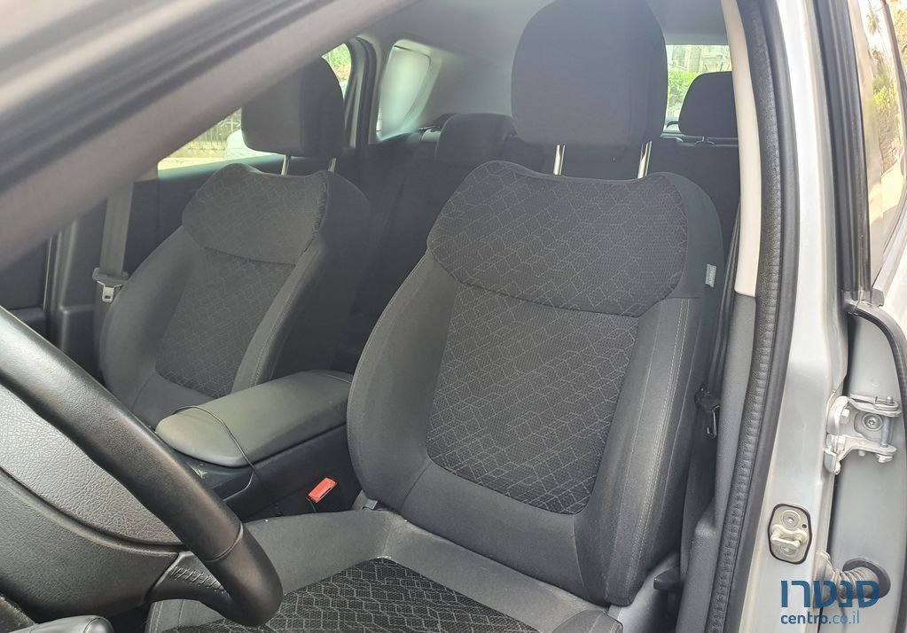 2015' Peugeot 3008 פיג'ו photo #4