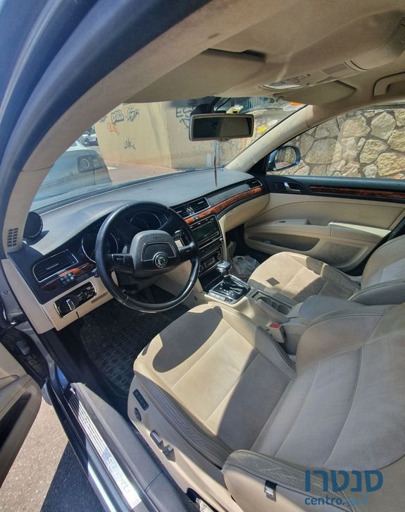 2010' Skoda Superb סקודה סופרב photo #3