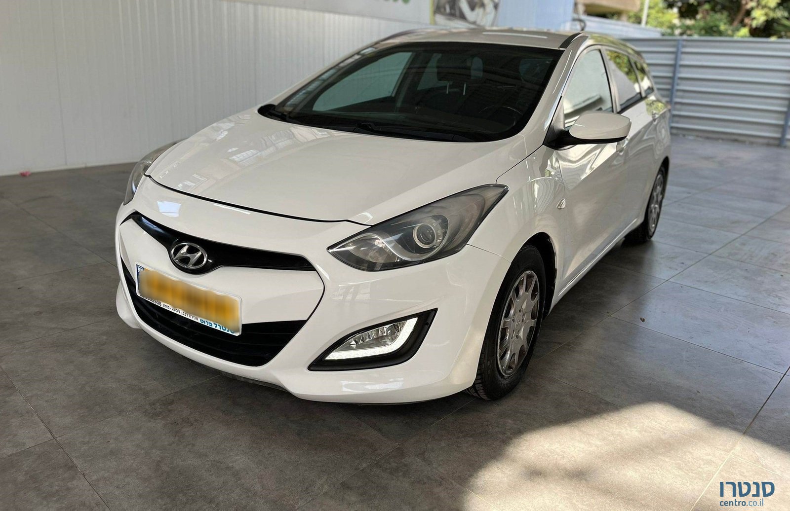 2015' Hyundai i30 photo #1