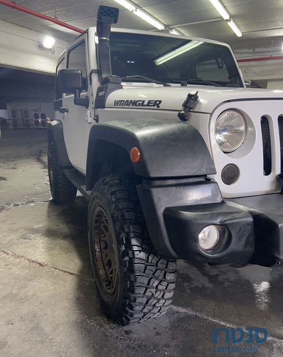 2012' Jeep Wrangler ג'יפ רנגלר photo #3