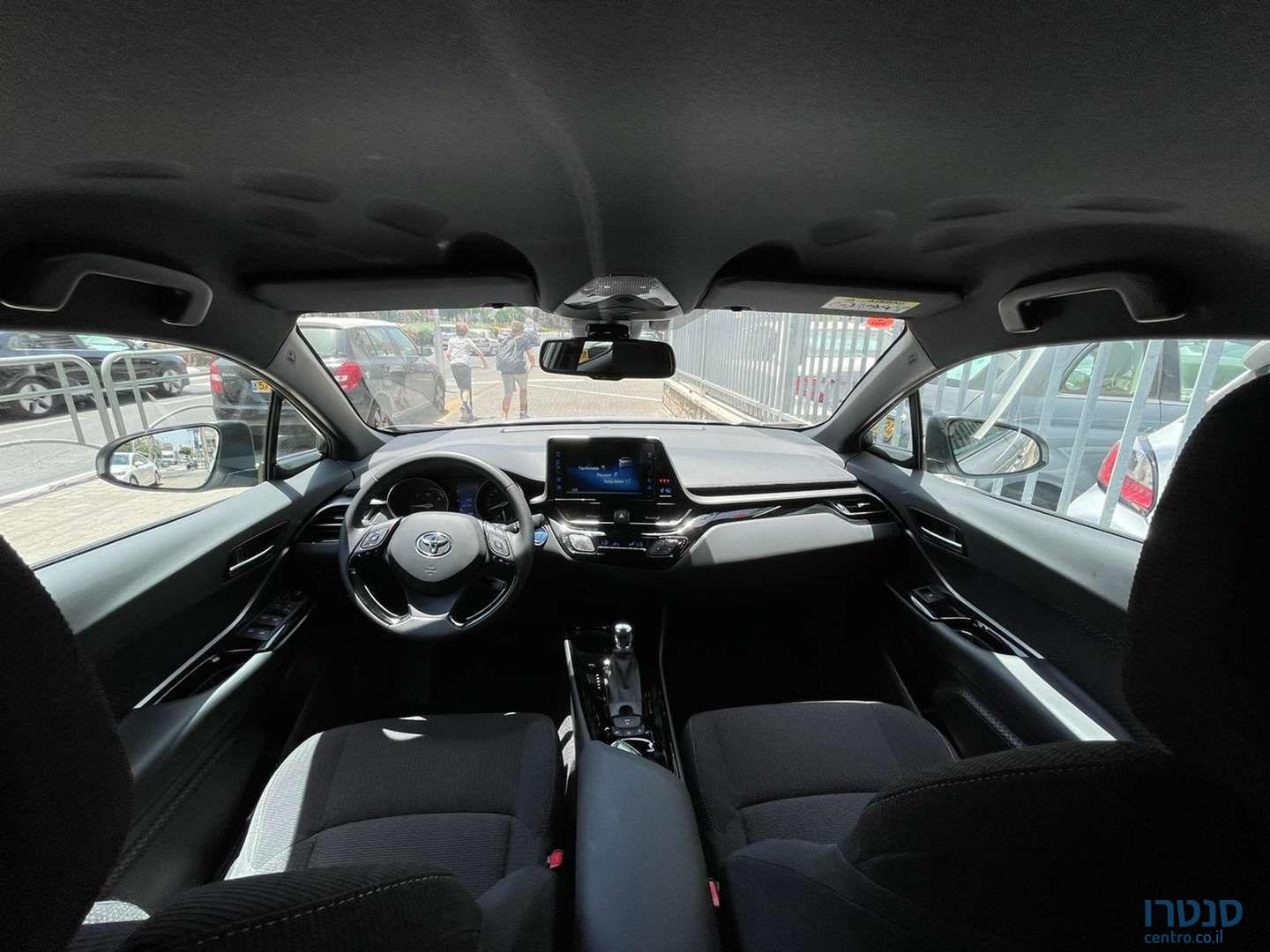 2019' Toyota C-Hr טויוטה photo #3