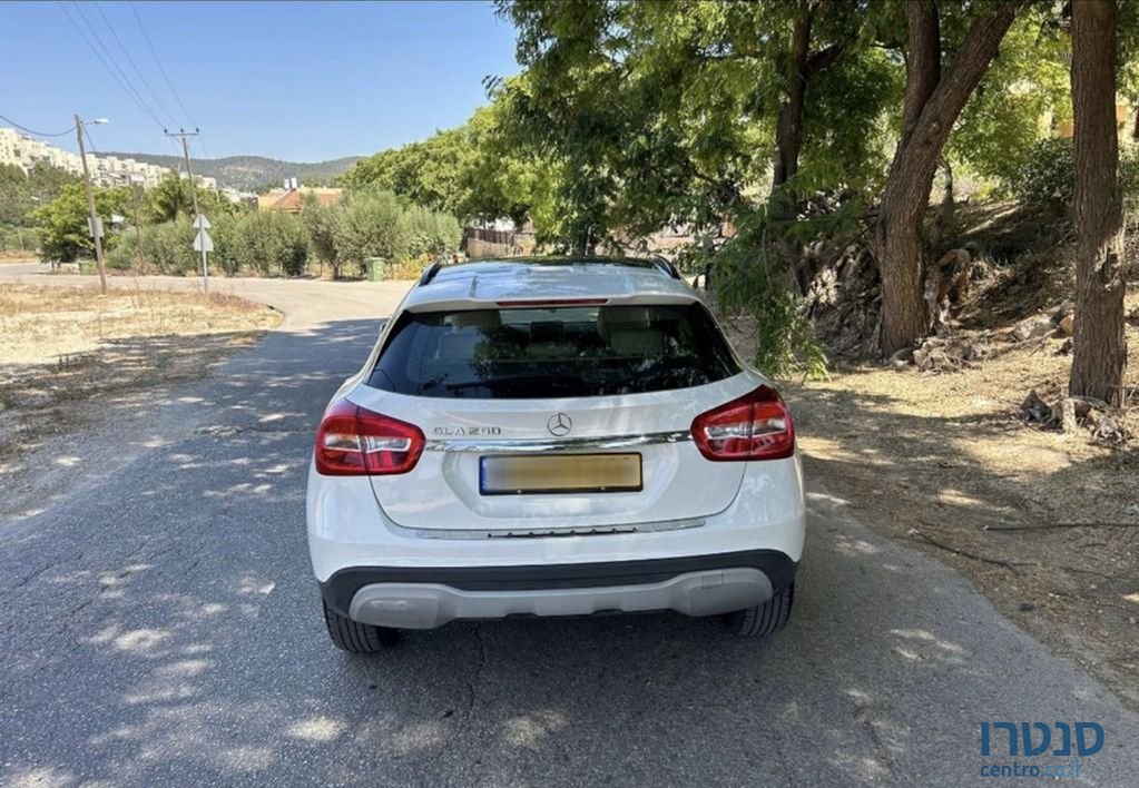 2019' Mercedes-Benz GLA מרצדס photo #6