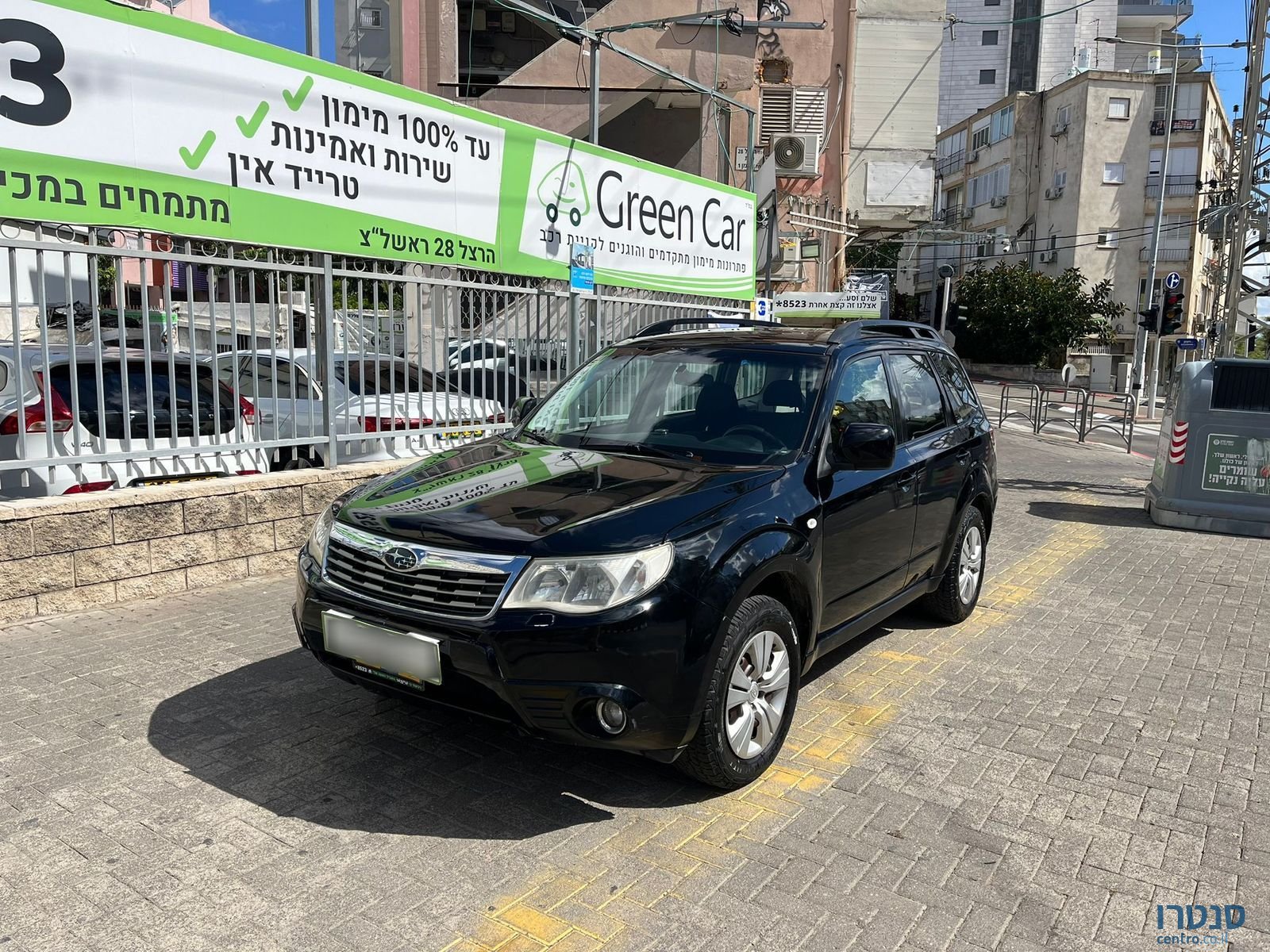2011' Subaru Forester photo #2