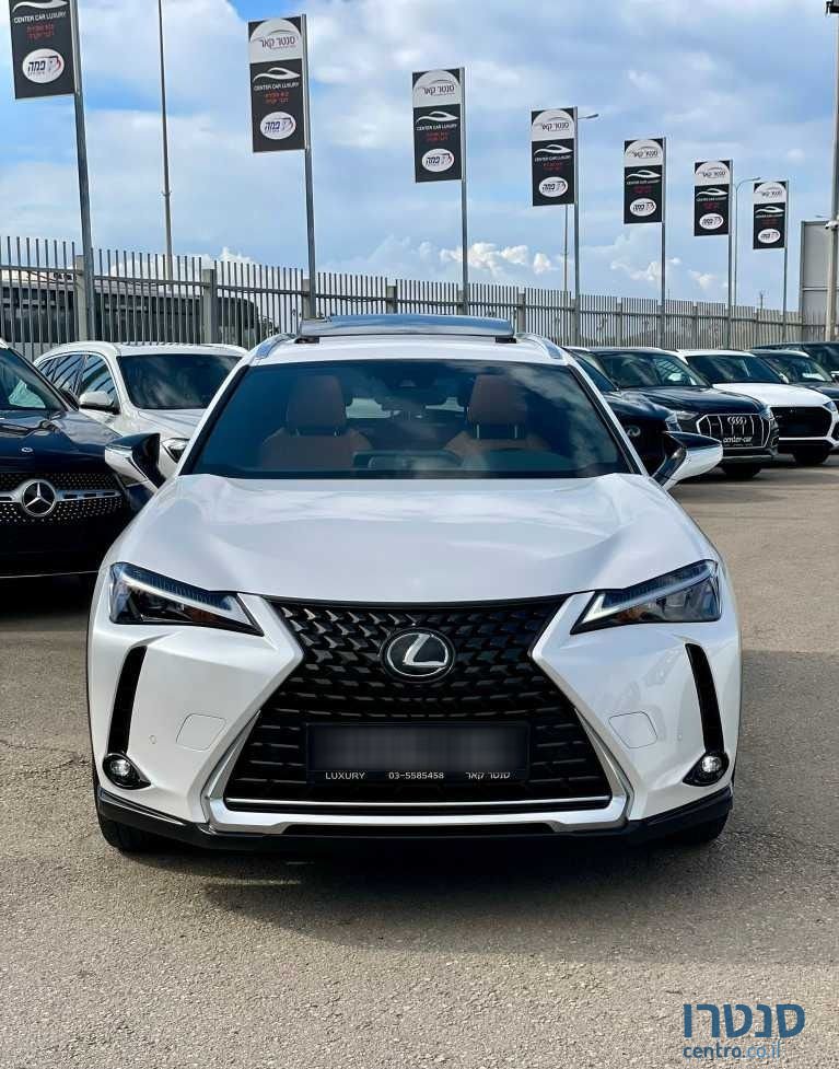 2023' Lexus UX לקסוס photo #3