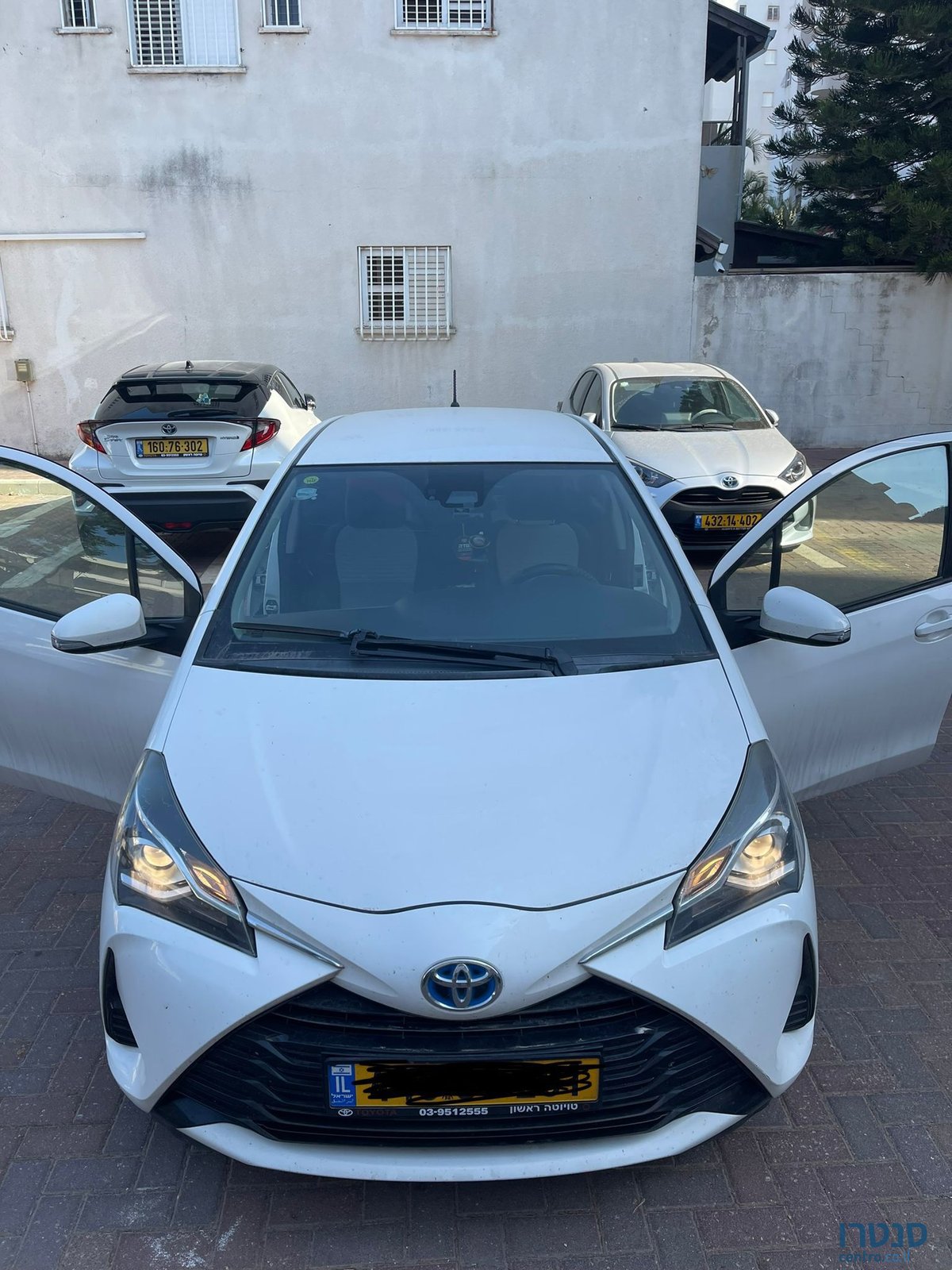 2018' Toyota Yaris טויוטה יאריס photo #1