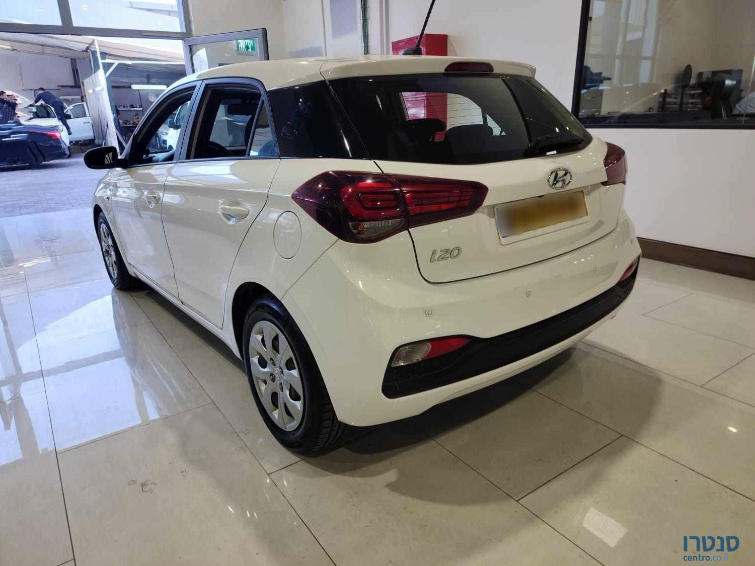 2021' Hyundai i20 photo #4