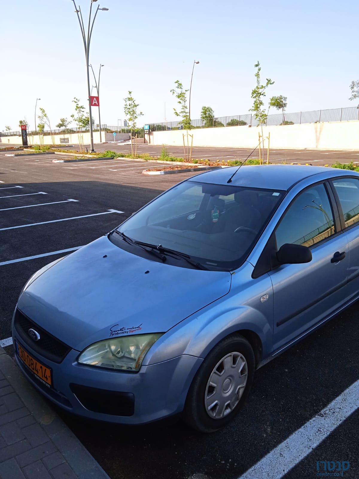 2006' Ford Focus photo #1