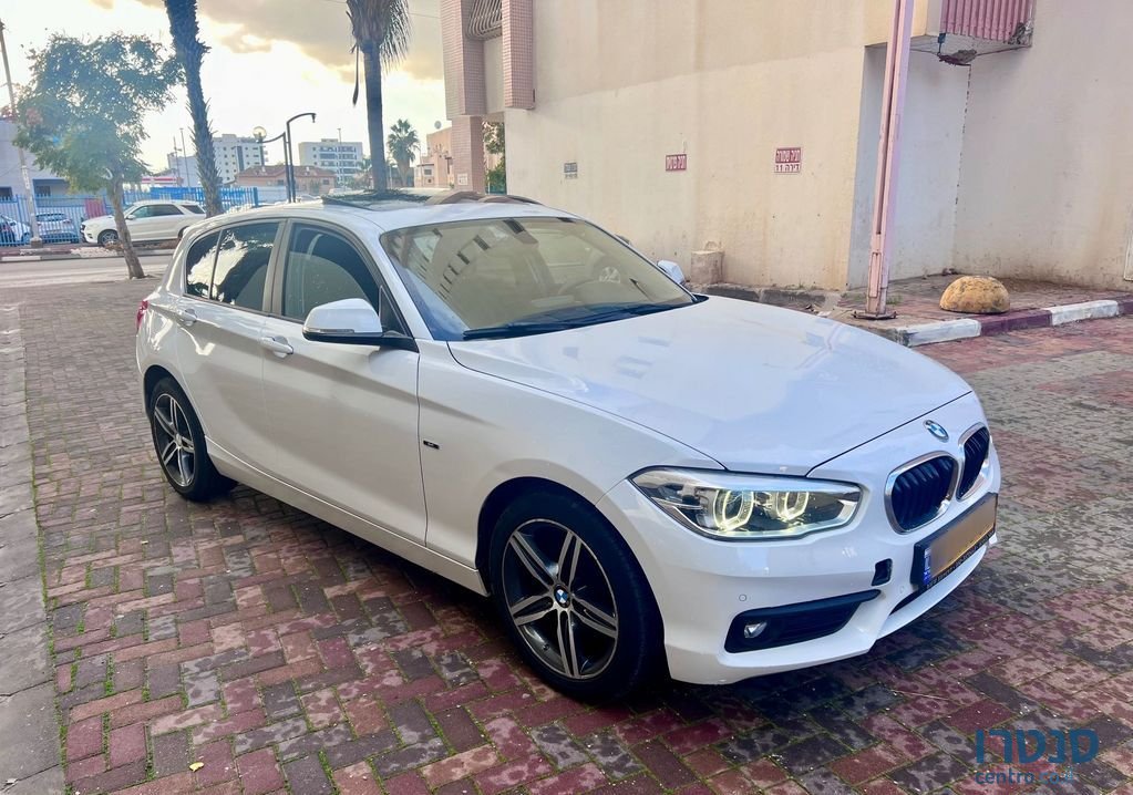 2015' BMW 1 Series ב.מ.וו סדרה 1 photo #2