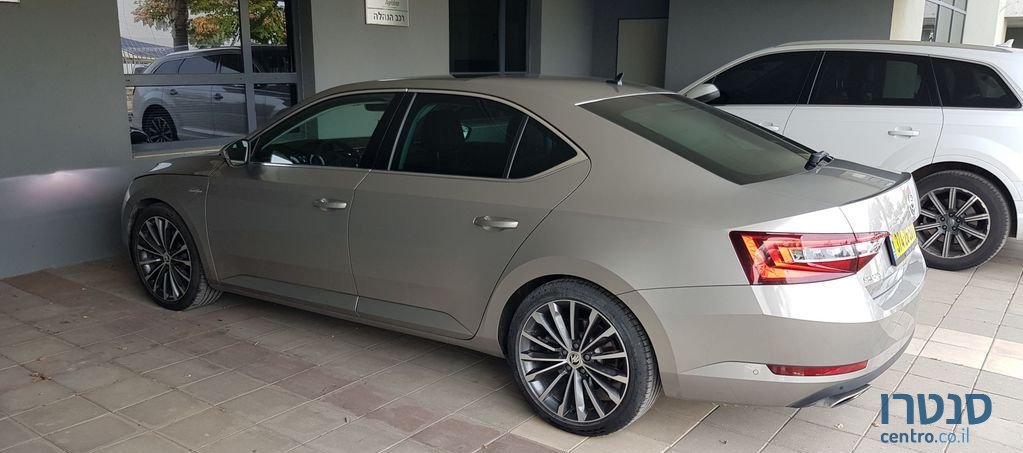 2018' Skoda Superb סקודה סופרב photo #3