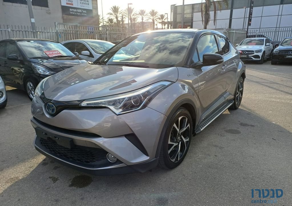 2017' Toyota C-HR טויוטה photo #1