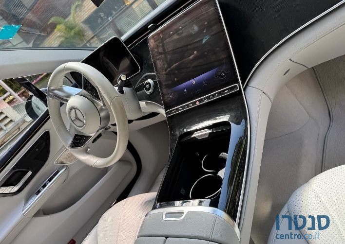 2024' Mercedes-Benz 300 מרצדס photo #4