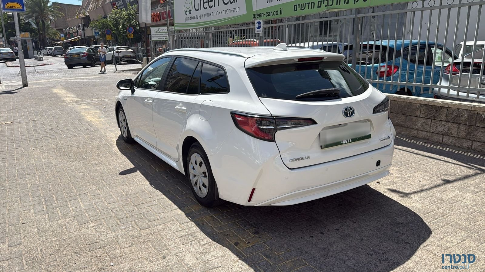 2021' Toyota Corolla photo #4