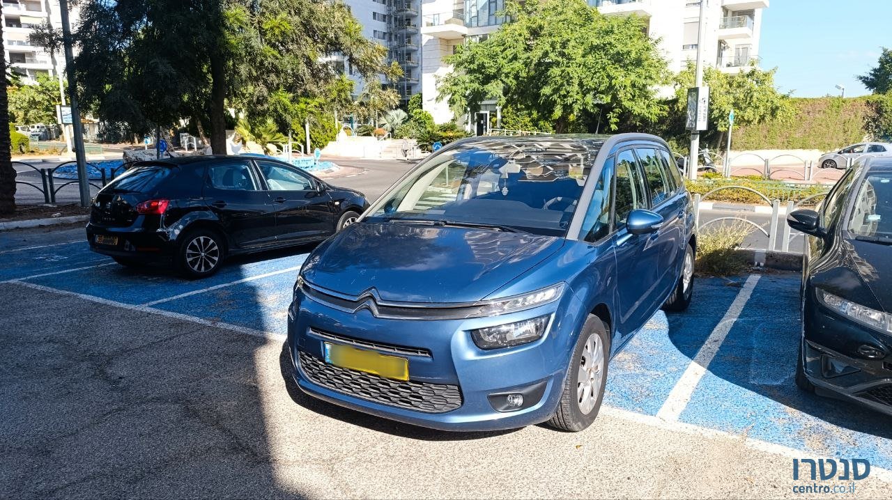 2016' Citroen C4 Picasso Comfort Pack photo #4