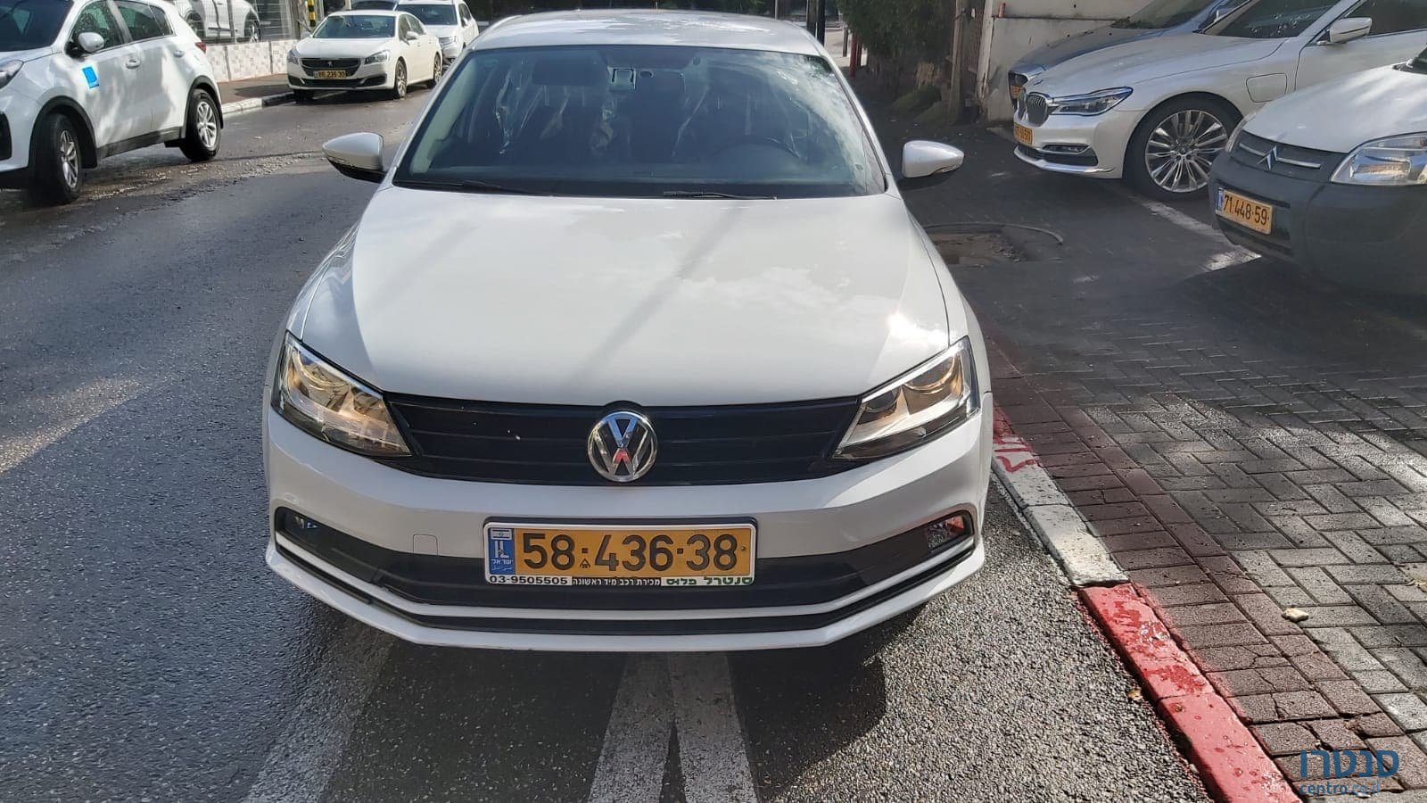 2017' Volkswagen Jetta photo #5