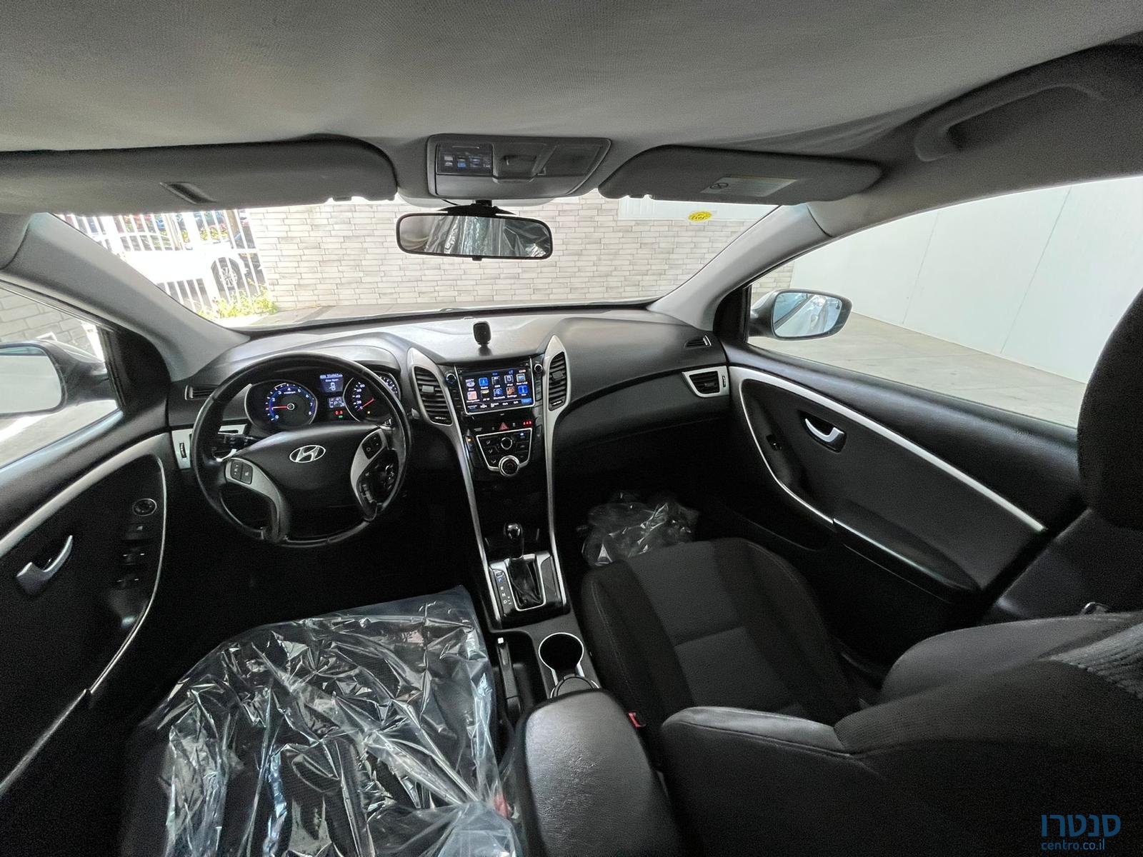 2015' Hyundai i30 photo #4