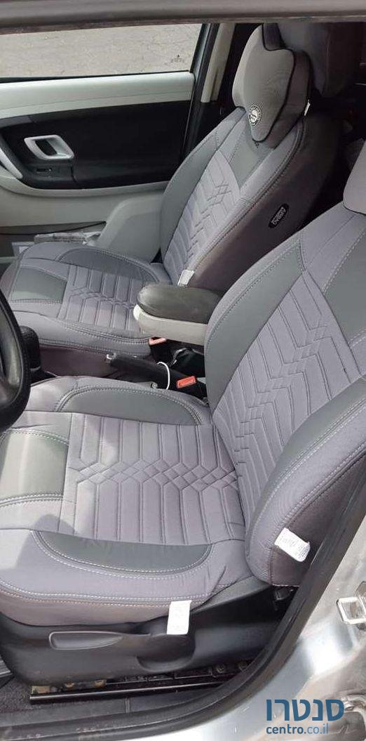 2009' Skoda Fabia סקודה פאביה photo #4