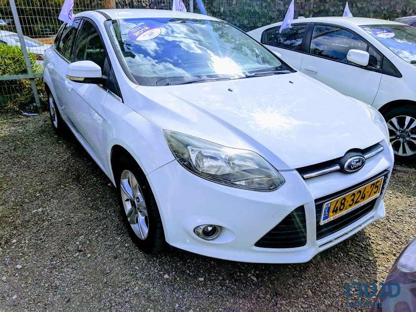 2012' Ford Focus photo #1