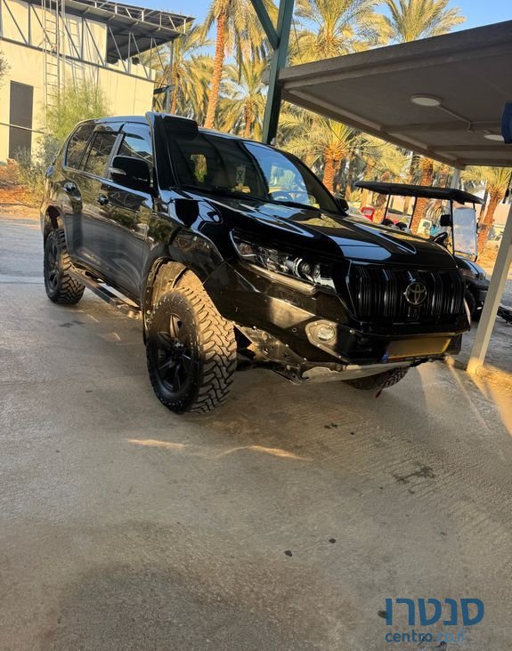 2022' Toyota Land Cruiser טויוטה לנד קרוזר photo #4
