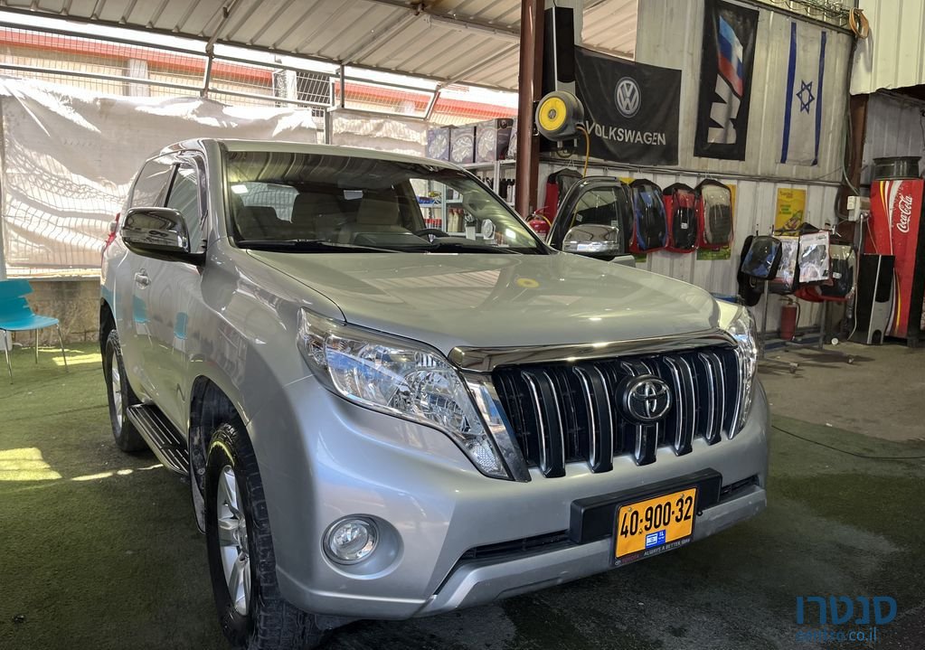 2015' Toyota Land Cruiser טויוטה לנד קרוזר photo #6