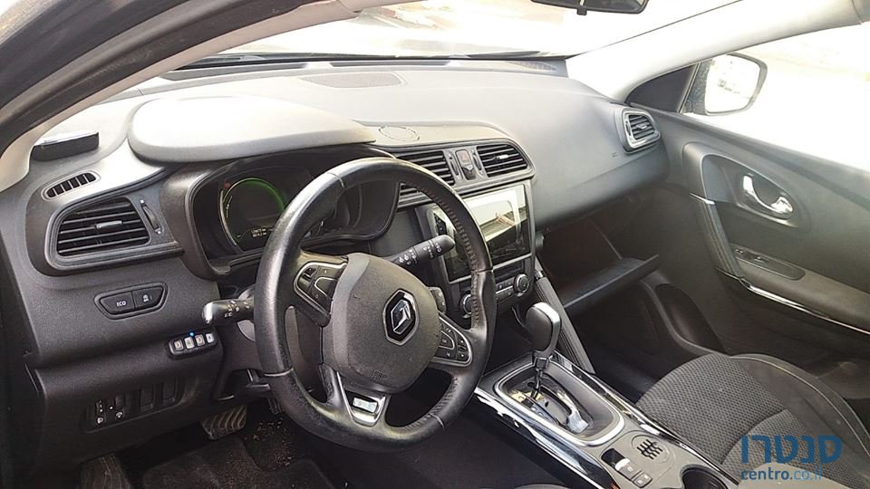 2017' Renault photo #3