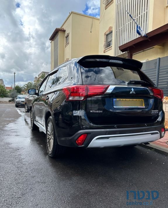 2019' Mitsubishi Outlander מיצובישי אאוטלנדר photo #3