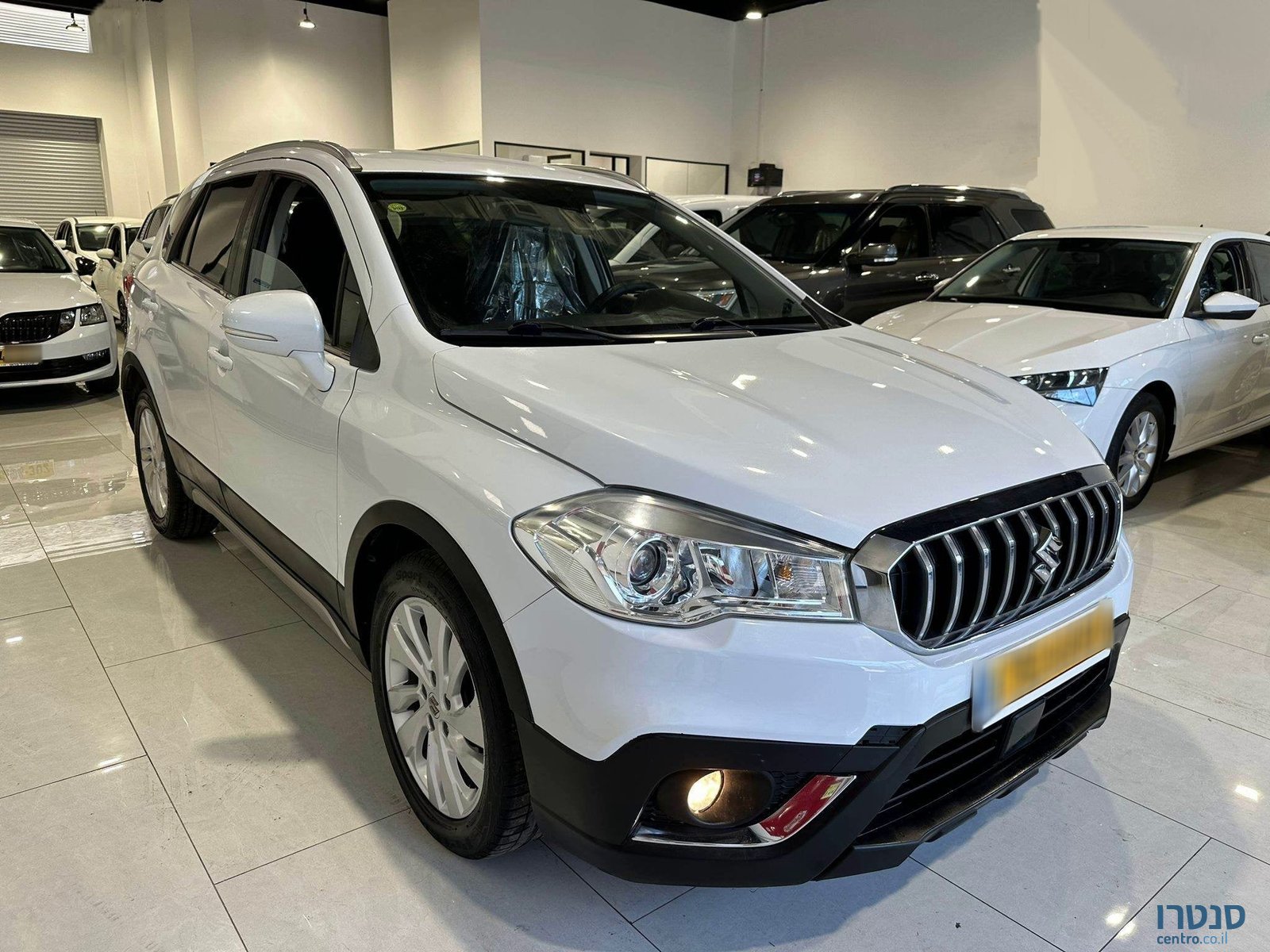 2019' Suzuki SX4 photo #2