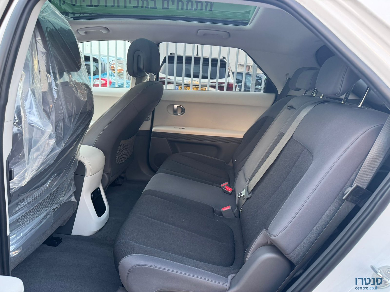 2023' Hyundai Ioniq 5 photo #3