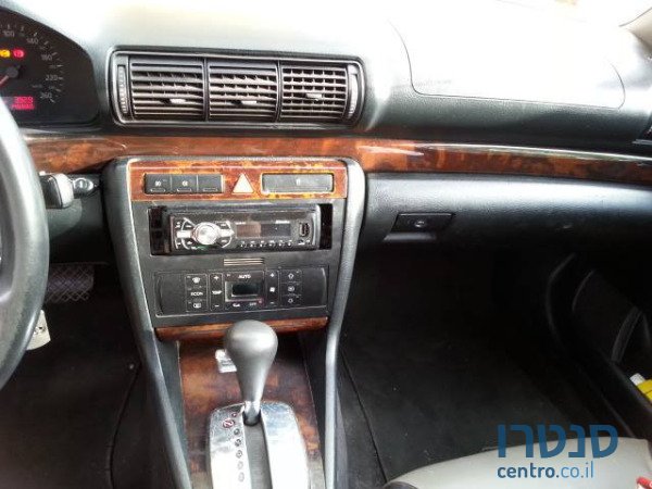 2001' Audi A4 photo #3