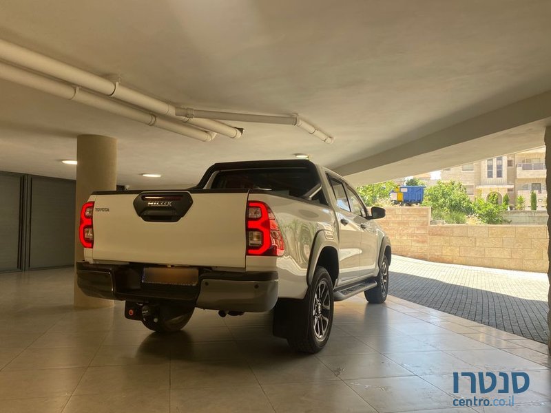 2022' Toyota Hilux 4x4 טויוטה היילקס photo #5