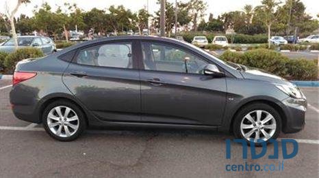 2013' Hyundai i25 יונדאי photo #2