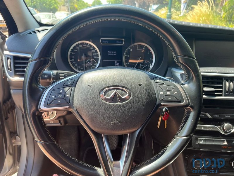 2018' Infiniti Q30 אינפיניטי photo #4