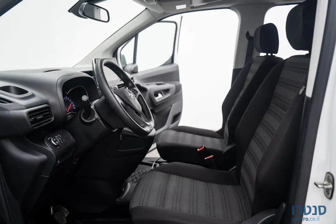 2021' Opel Combo photo #3