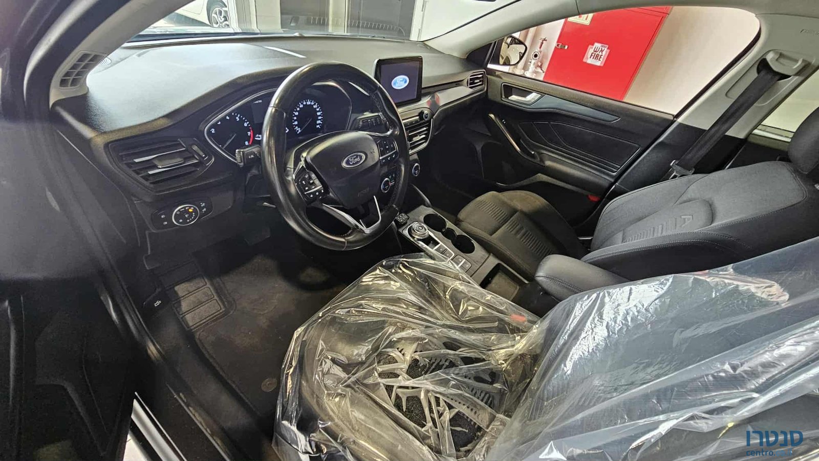 2022' Ford Focus photo #5