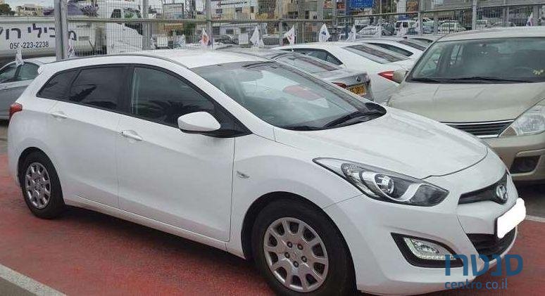 2014' Hyundai I30 יונדאי photo #1