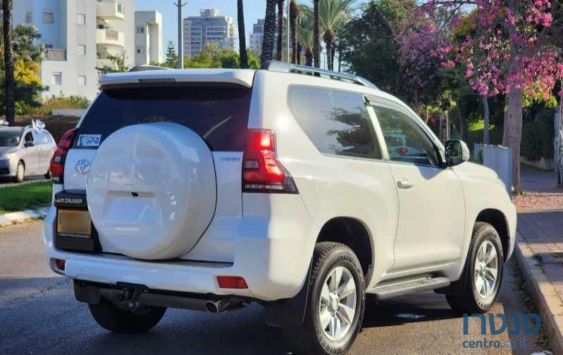 2022' Toyota Land Cruiser טויוטה לנד קרוזר photo #3