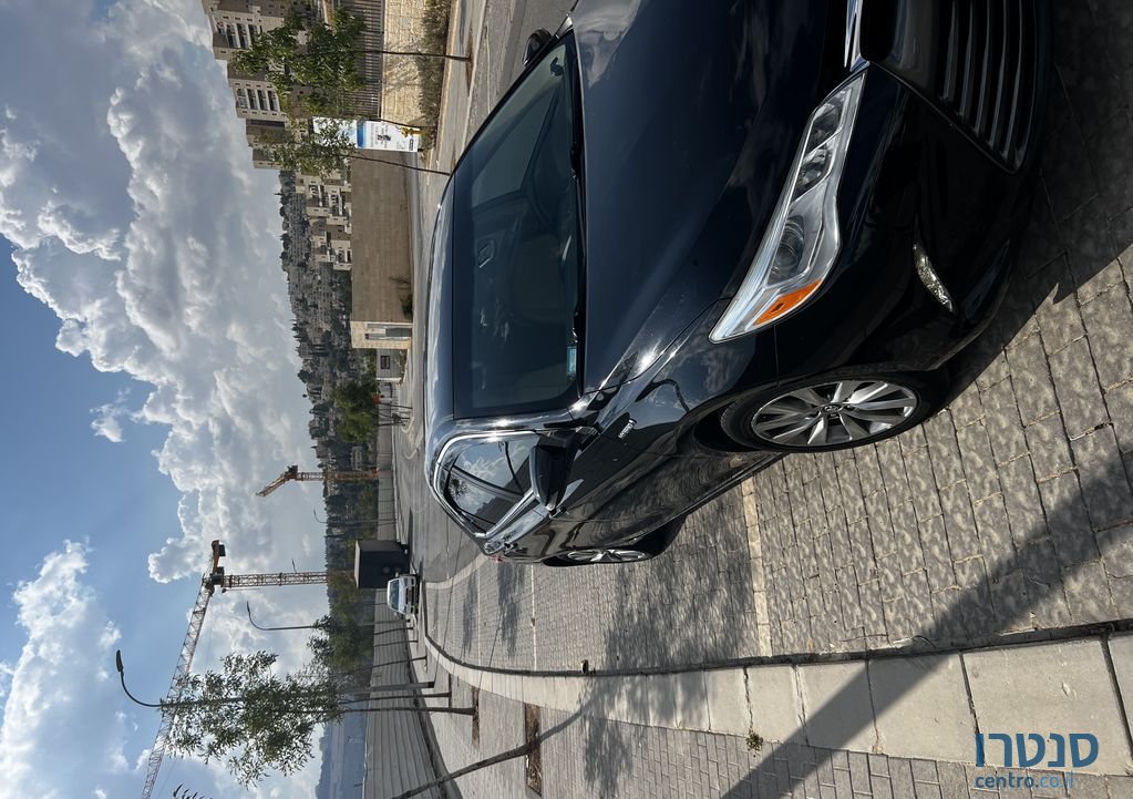 2017' Toyota Camry טויוטה קאמרי photo #2