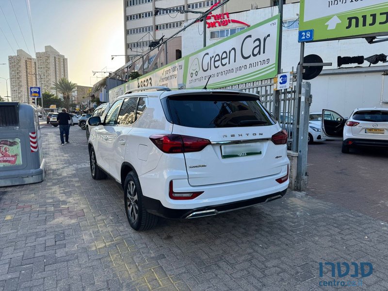 2022' SsangYong Rexton photo #4