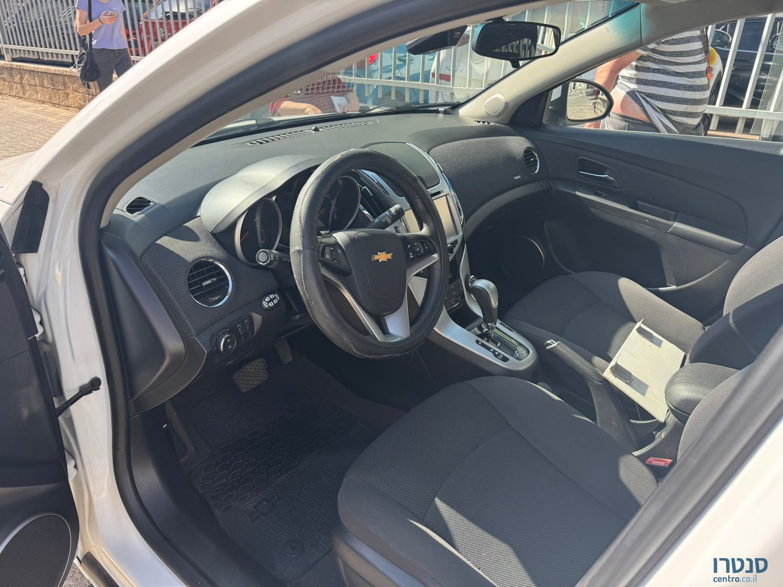 2016' Chevrolet Cruze photo #2