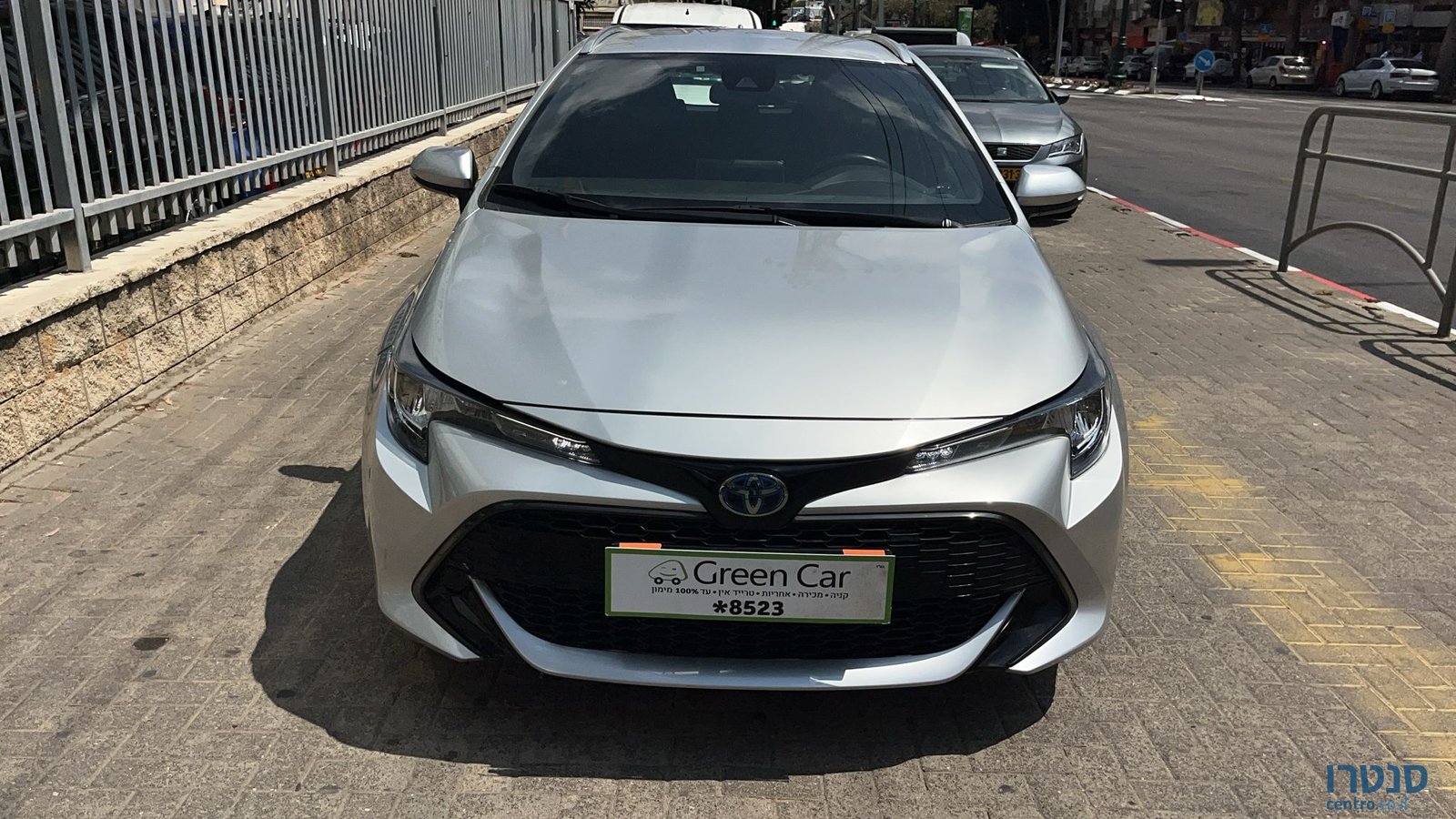 2022' Toyota Corolla photo #2